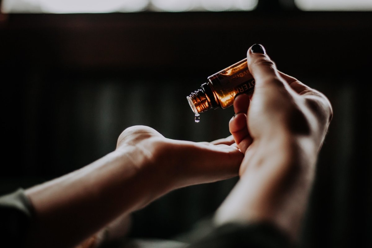 Organic vs non-organic essential oils - anatomē